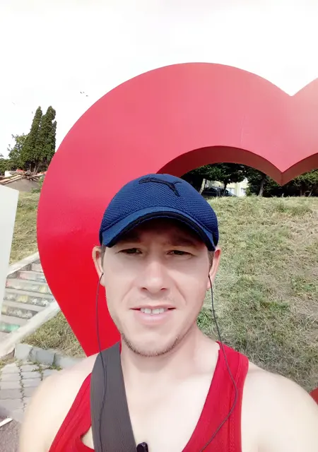 Сергей из Херсона, мне 35, познакомлюсь для общения