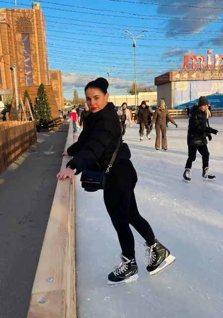 Я Вікторія, 26, из Киева, ищу знакомство для приятного времяпровождения