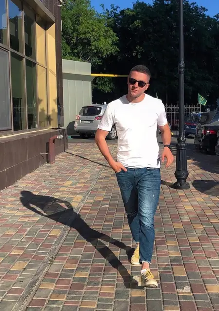 Я Александр, 32, из Житомира, ищу знакомства без обязательств