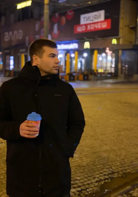 Я Олег, 32 років, знайомлюсь для дружби у Луцьку