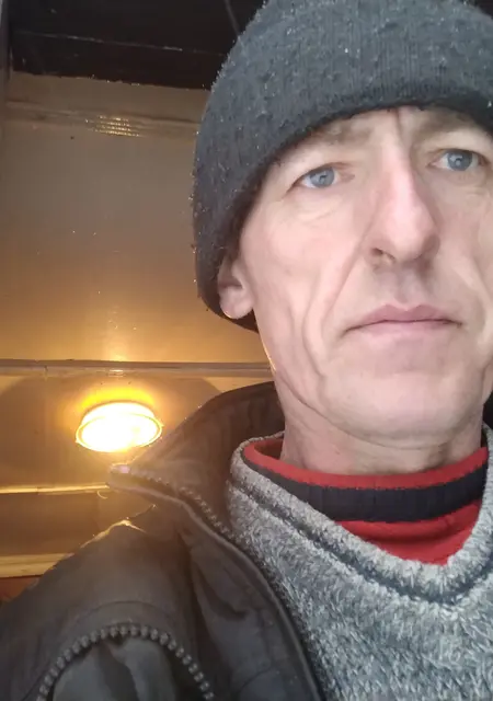 Я Владимир, 54, из Дятлово, ищу знакомства без обязательств