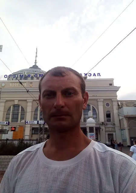 Я Андрій, 40 років, знайомлюсь без зобов'язань у Львові