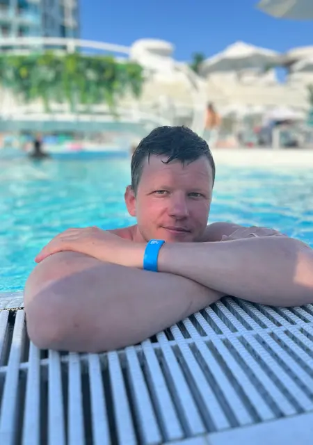 Антон из Гродно, мне 36, познакомлюсь без обязательств