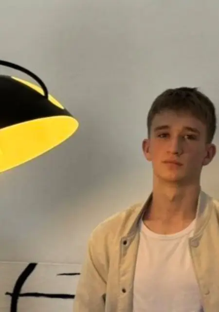 Евгений из Могилёва, мне 19, познакомлюсь на одну ночь