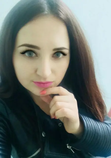 Я Карина, 27 років з Дніпро, шукаю знайомство для приємне проведення часу