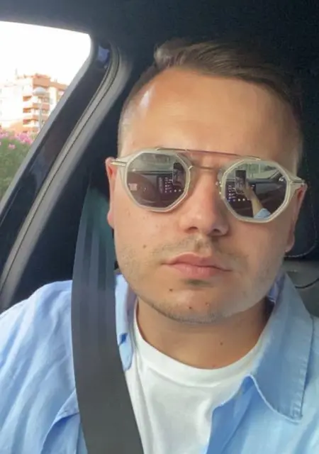 Marc из Барселоны, мне 26, познакомлюсь для общения