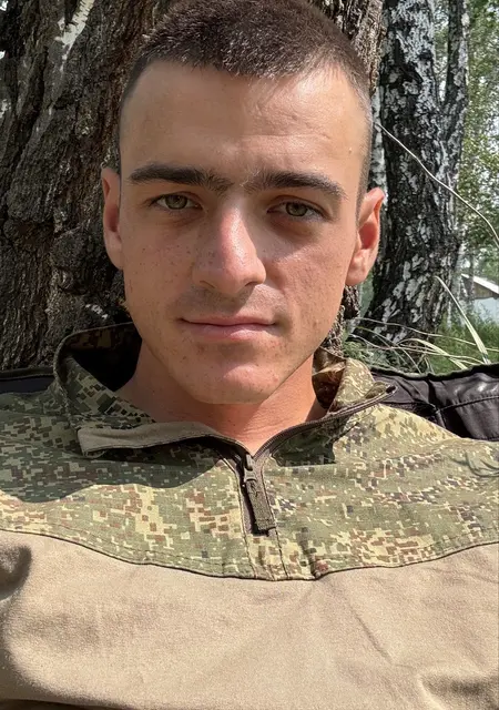 Кирилл из Амстердама, мне 23, познакомлюсь для постоянных отношений