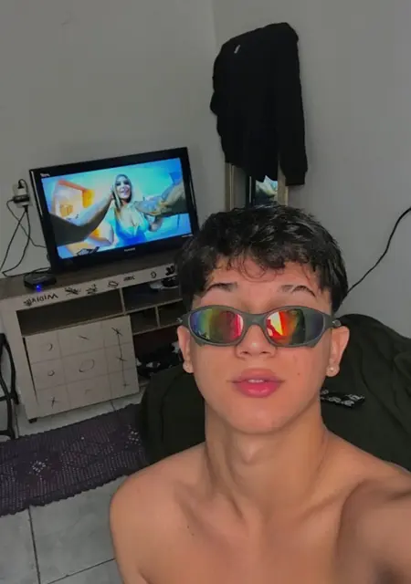 Pablo из Пуэрто-вальярты, мне 20, познакомлюсь на одну ночь