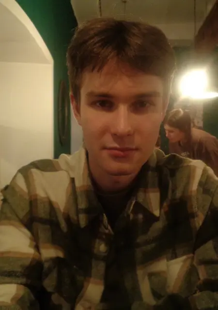 Михаил из Донецка, ищу на сайте постоянные отношения