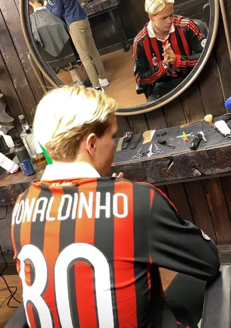 Я Артём, 20, знакомлюсь на одну ночь в Сумах