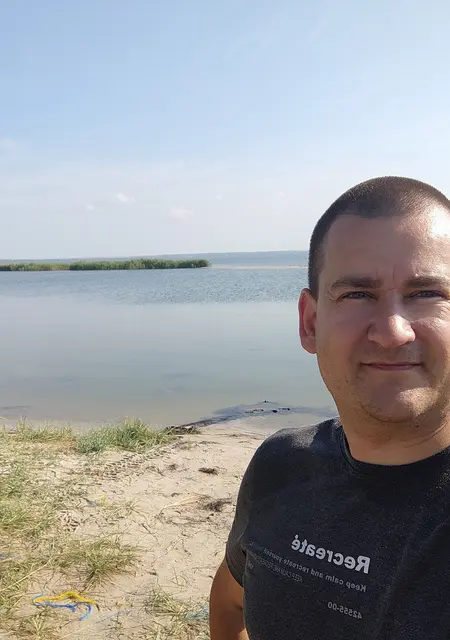 Русик з Макіївки, шукаю на сайті приємне проведення часу