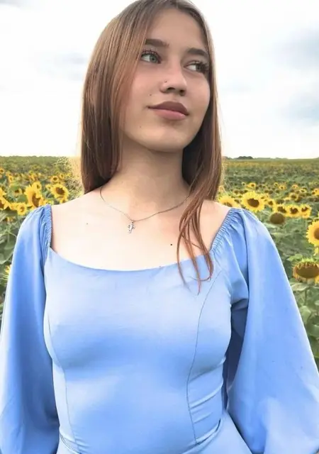 Света из Киева, ищу на сайте знакомства на одну ночь