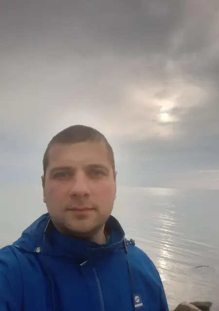 Сергей из Бердянска, ищу на сайте приятное времяпровождение