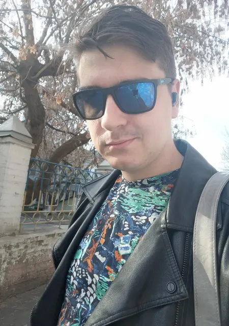 Макс из Киева, мне 32, познакомлюсь для приятного времяпровождения