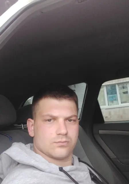 Діма з Тернополя, мені 29 років, познайомлюсь на одну ніч