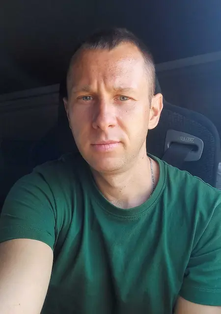 Рома из Винницы, ищу на сайте знакомства на одну ночь