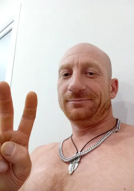 Pavel з Макіївки, мені 40 років, познайомлюсь на одну ніч