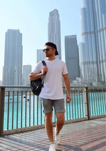 Антон из Риги, ищу на сайте знакомства на одну ночь