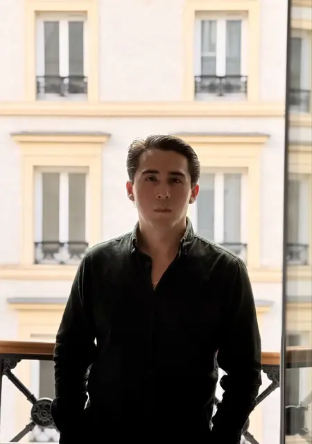 Eduardo de Granada, busco en el sitio lío de una noche