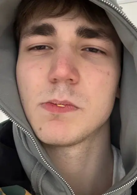 Я Расул, 18, знакомлюсь без обязательств в Харькове