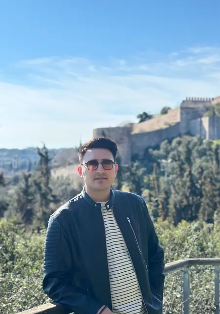 Я Ahmet, 29, из Анкары, ищу знакомство для вирта