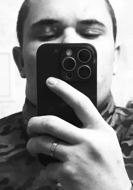 Я Костя, 19, знакомлюсь на одну ночь в Луганске