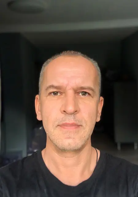 Я Dmitry, 43, из Осло, ищу знакомство для совместных путешествий