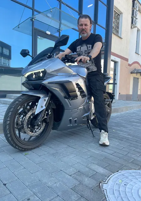 Виталий из Минска, мне 52, познакомлюсь для общения