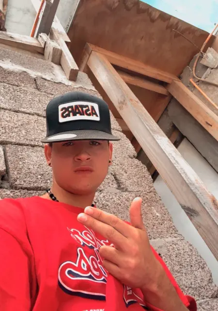 Я Darwin Gomez, 23, знакомлюсь без обязательств в Сантьяго