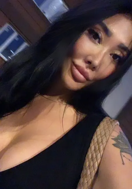 Alina из Алматы, ищу на сайте приятное времяпровождение