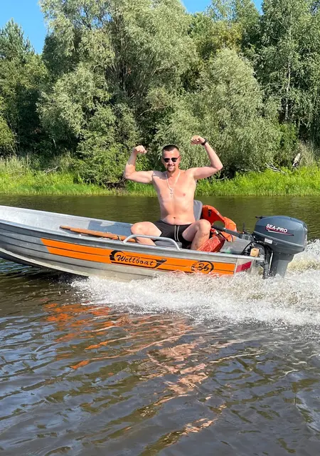 Максим из Барановичей, ищу на сайте общение