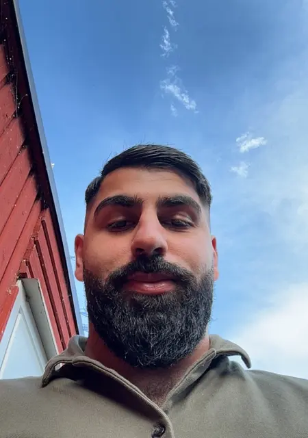 Hakar из Эстерсунд, ищу на сайте знакомства на одну ночь