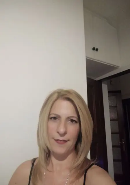 Я Seda, 45, знакомлюсь без обязательств в Афинах