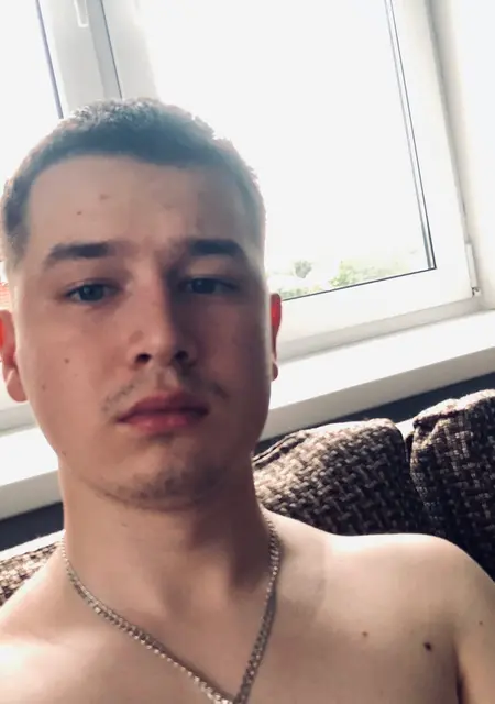 Я Никита, 28, знакомлюсь без обязательств в Ереване