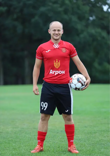 Вова из Тернополя, мне 33, познакомлюсь на одну ночь