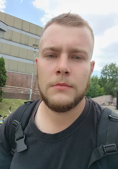 Ярослав из Киева, ищу на сайте приятное времяпровождение