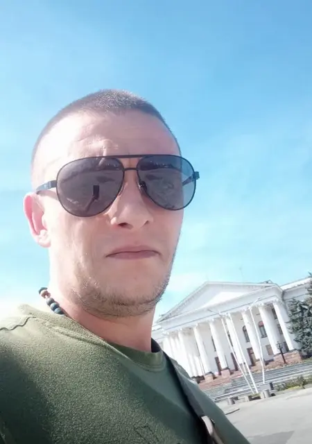 Я Андрій, 39 років, знайомлюсь без зобов'язань у Звенигородке