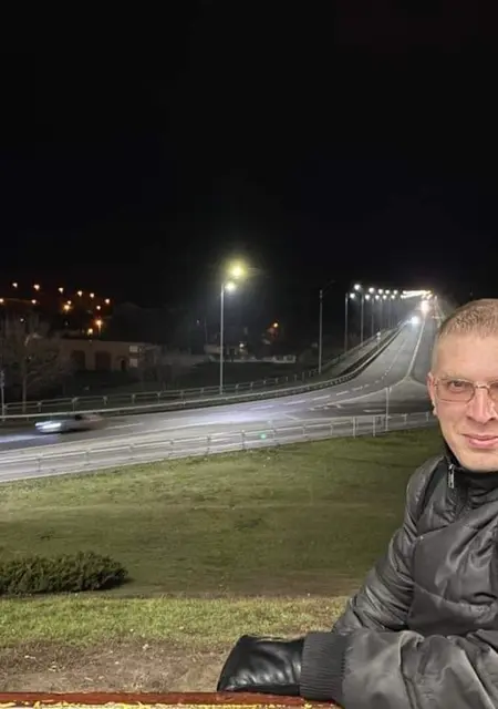 Я Саня, 34, из Львова, ищу знакомство для постоянных отношений