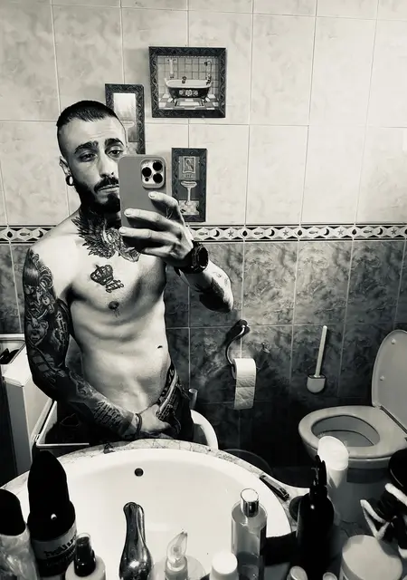 Я Aaa, 28, из Понферрада, ищу знакомства без обязательств