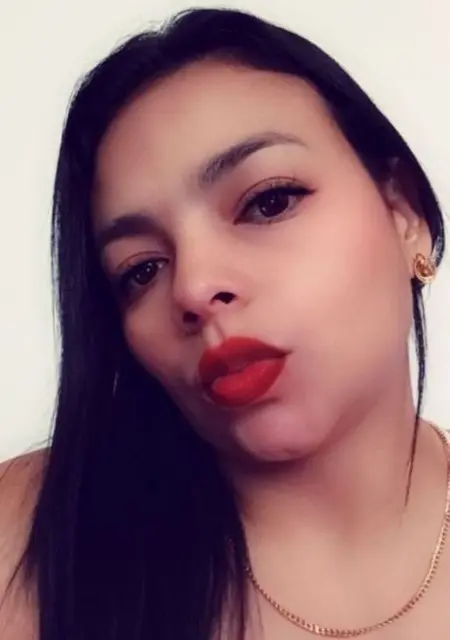 Soy Luci, 33 años, conociéndome en Madrid