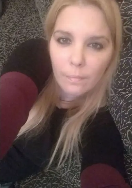 Я Cindy, 43, из Афин, ищу знакомство для постоянных отношений