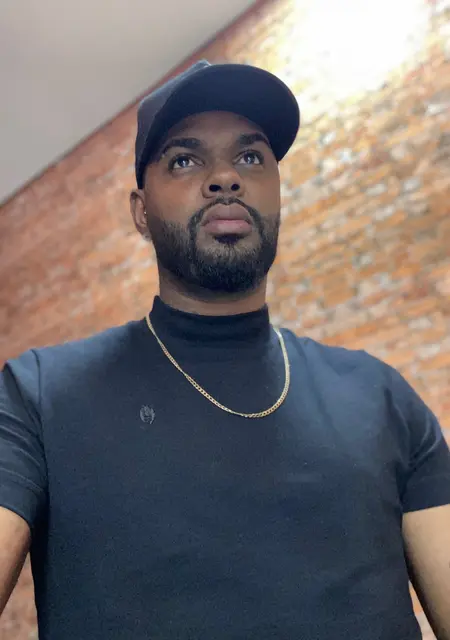 Ediney из Бела-оризонти, мне 39, познакомлюсь на одну ночь