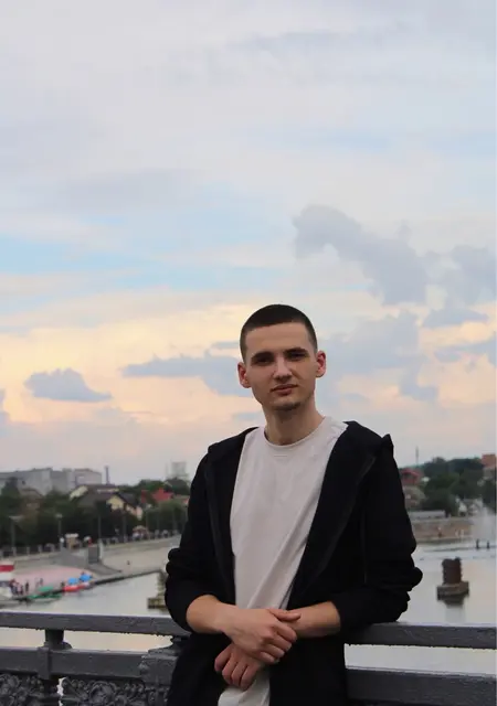 Я Влад, 20 років з Вінниці, шукаю знайомство для спільних подорожей