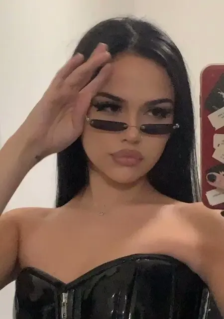 Аня из Винницы, ищу на сайте приятное времяпровождение