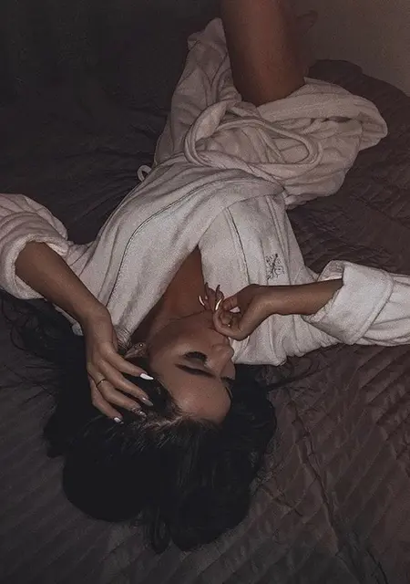 Аника из Киева, ищу на сайте приятное времяпровождение