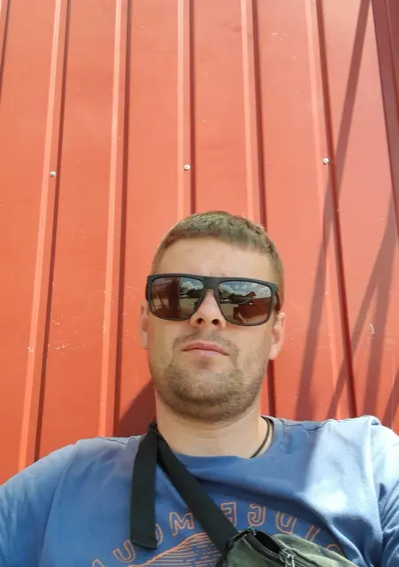 Вова из Обухова, ищу на сайте знакомства на одну ночь