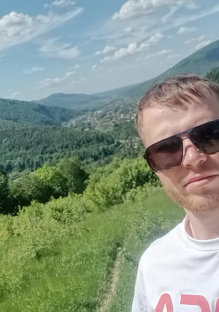 Arek з Kamin-Kashyrskyi, мені 25 років, познайомлюсь для постійних стосунків