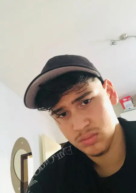 Я Leontino, 25, знакомлюсь без обязательств в Мехерних