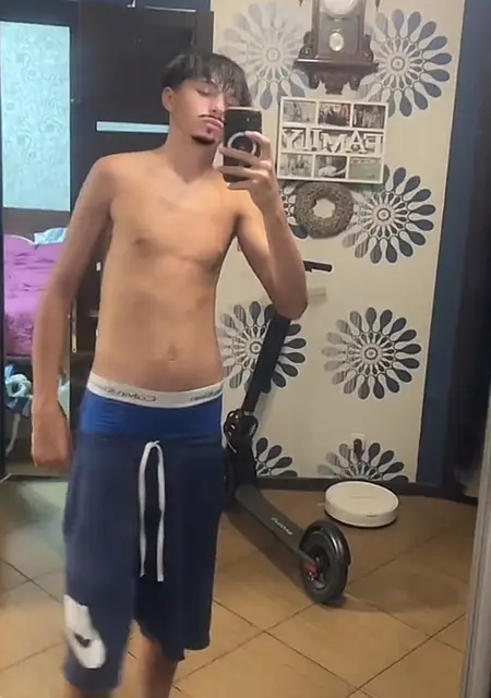 Я Maksim, 19, из Борисполя, ищу знакомство для дружбы