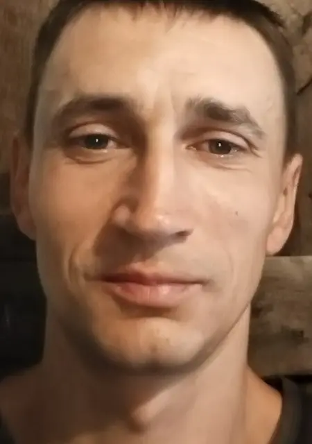 Виктор из Енакиева, мне 37, познакомлюсь для постоянных отношений